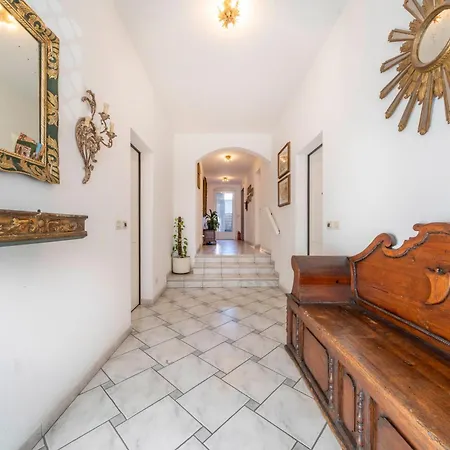 In Giulia Villa Grado